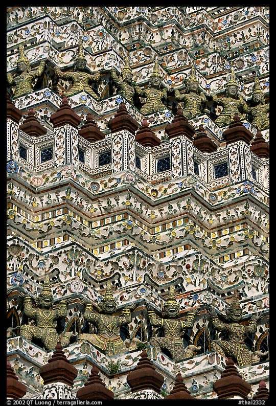 Ornementation detail of the prang, combining khmer and thai styles, Wat Arun. Bangkok, Thailand