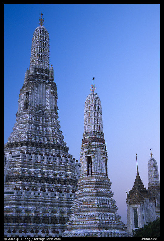 Prang (khmer style tower) of the Wat Arun at dawn. Bangkok, Thailand