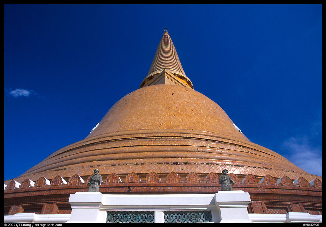 Phra Pathom Chedi. Nakkhon Pathom, Thailand