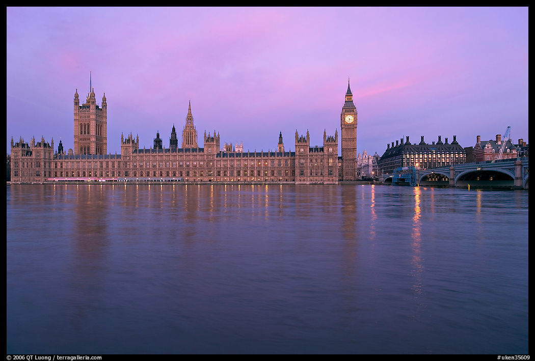 Houses of Parliament and Thames at dawn. London, England, United Kingdom