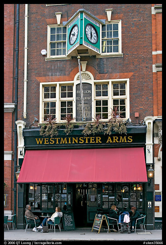 Building housing the pub Westmister Arms. London, England, United Kingdom
