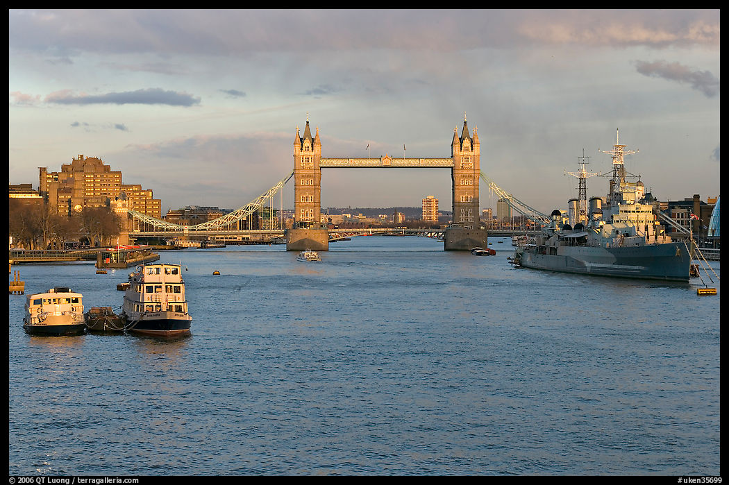 Thames River, Tower Bridge, HMS Belfast, late afternoon. London, England, United Kingdom