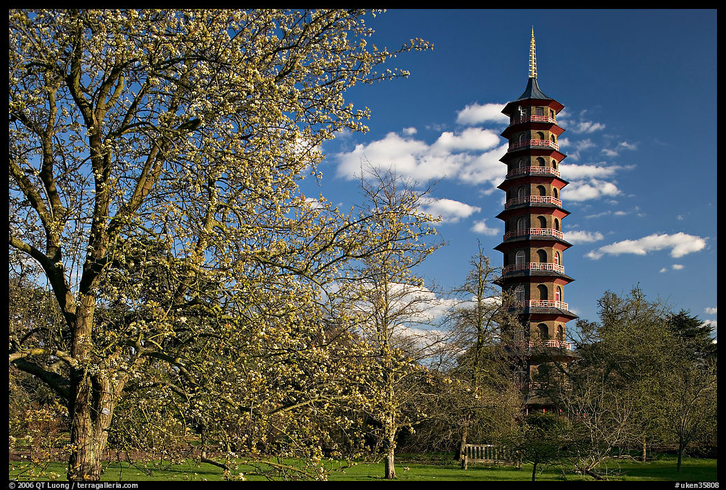 Great Pagoda designed after the Chinese Taa. Kew Royal Botanical Gardens,  London, England, United Kingdom