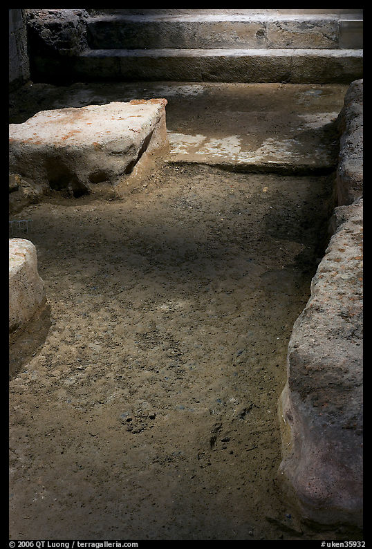 Secondary pool dating from the Roman period. Bath, Somerset, England, United Kingdom