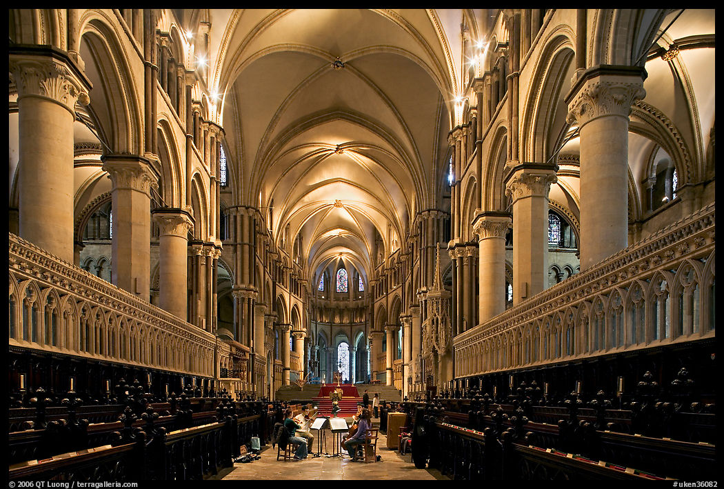 Quire of Canterbury Cathedral, the longest of any English Cathedral, and musicans. Canterbury,  Kent, England, United Kingdom