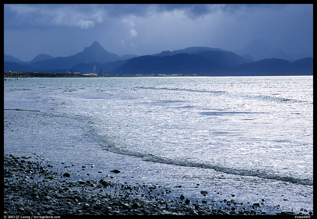 Katchemak Bay from the Spit, Kenai Mountains in the backgound. Homer, Kenai Peninsula, Alaska, USA