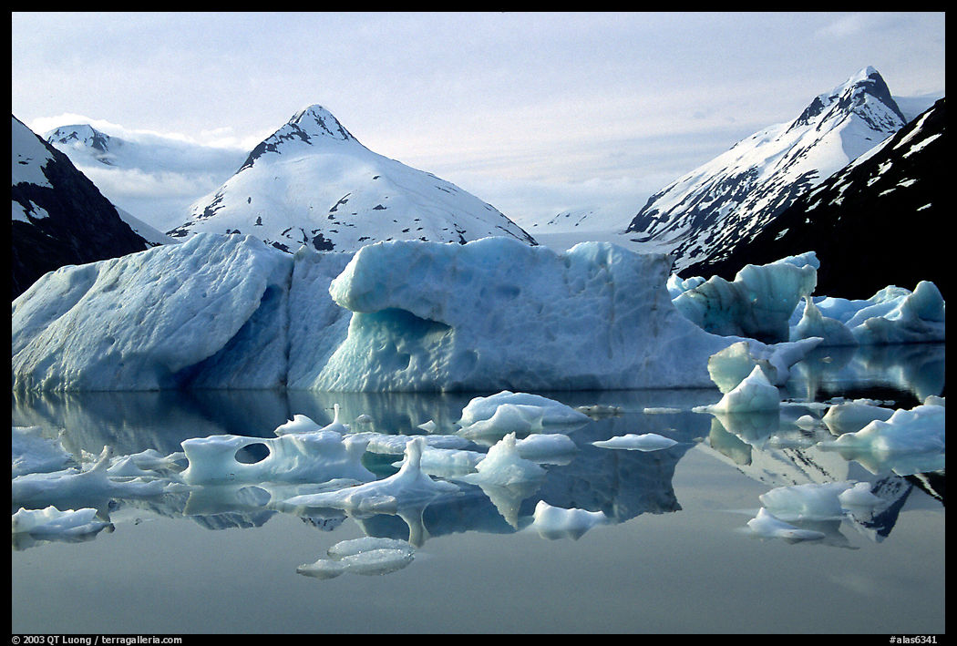 Portage Lake, with icebergs and mountain reflexions. Alaska, USA