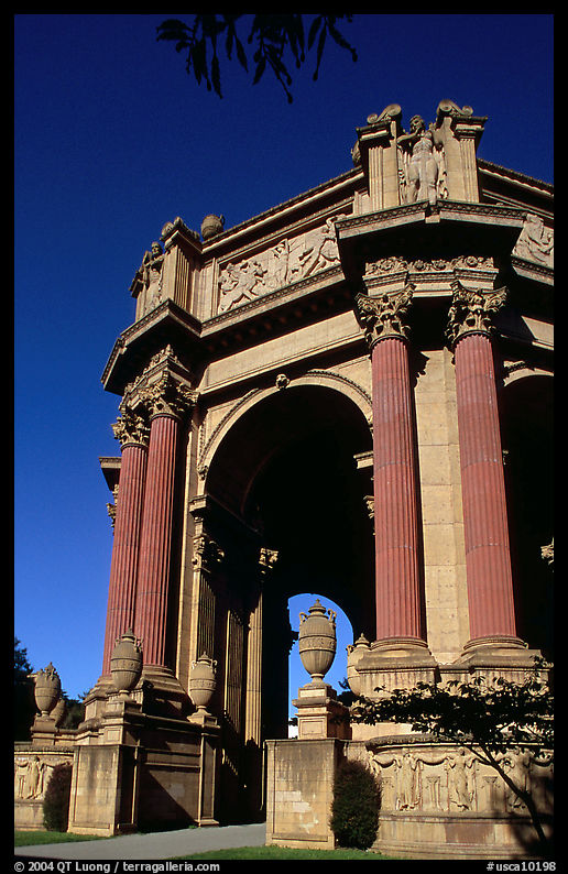 Rotunda of the Palace of Fine Arts, afternoon. San Francisco, California, USA