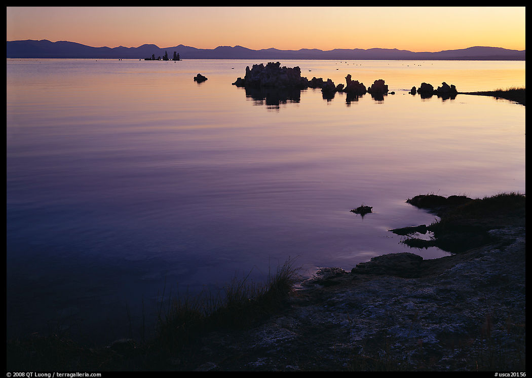 Tufa towers at sunrise. Mono Lake, California, USA