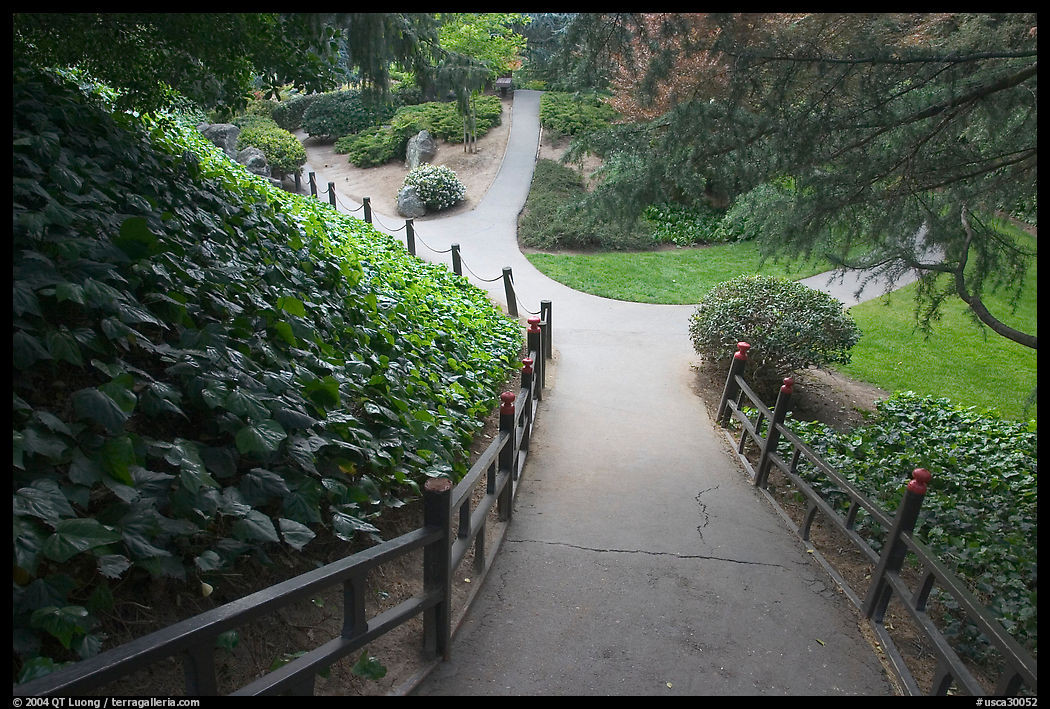 Alley in Japanese Friendship Garden. San Jose, California, USA