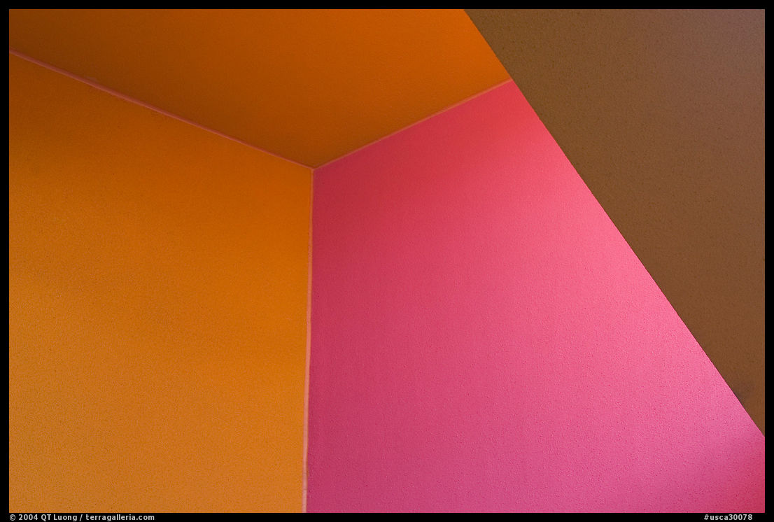 Corner detail, Technology Museum. San Jose, California, USA
