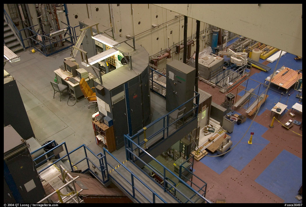 Command terminals and detector room, Stanford Linear Accelerator. Stanford University, SF Bay area, California, USA