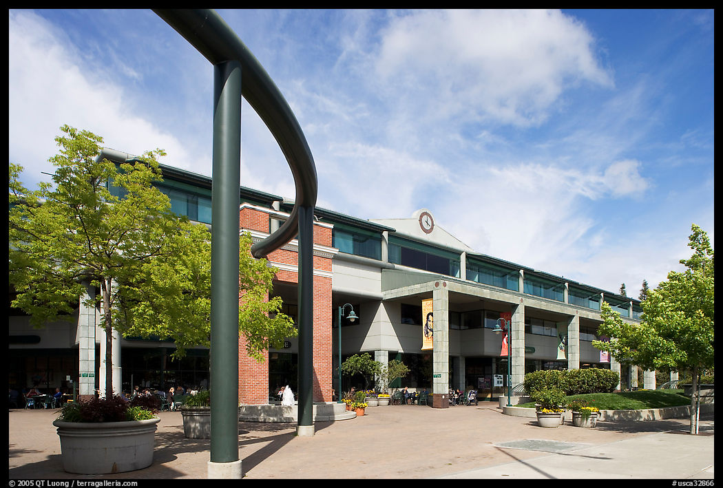Menlo Center, afternoon. Menlo Park, SF Bay area, California, USA
