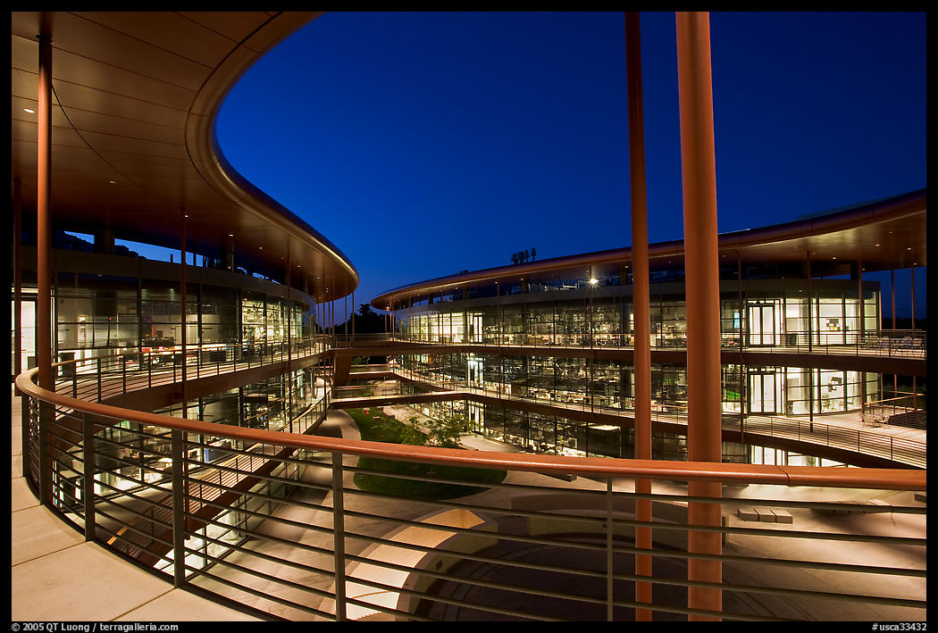 Curves of the James Clark Center, dusk. Stanford University, SF Bay area, California, USA