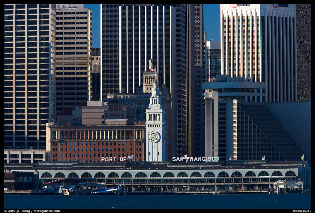 Embarcadero and port of San Francisco building seen from Treasure Island, early morning. San Francisco, California, USA