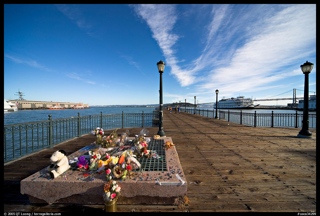 Makeshift memorial on pier seven. San Francisco, California, USA