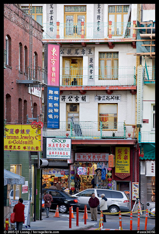 Waverley Alley and street in Chinatown. San Francisco, California, USA