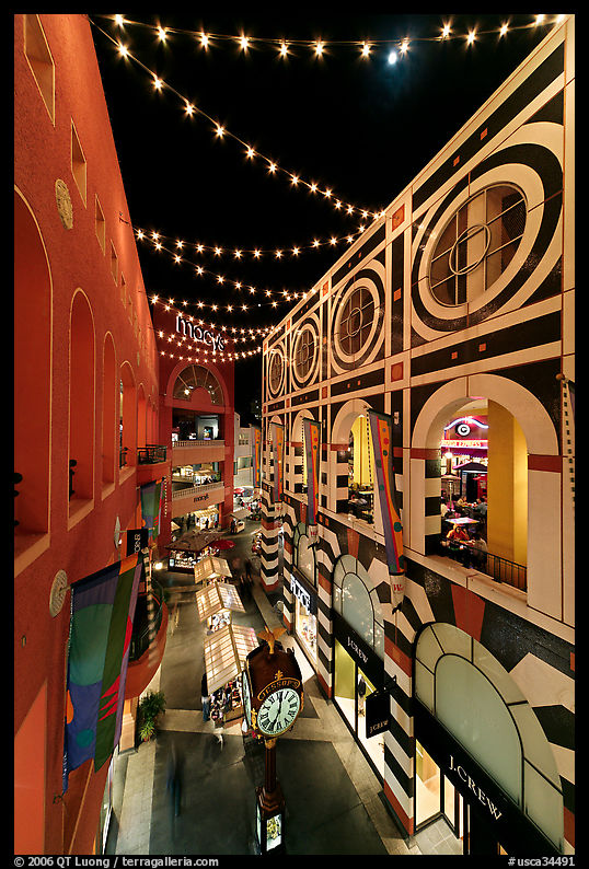 Westfield Shoppingtown Horton Plaza at night. San Diego, California, USA