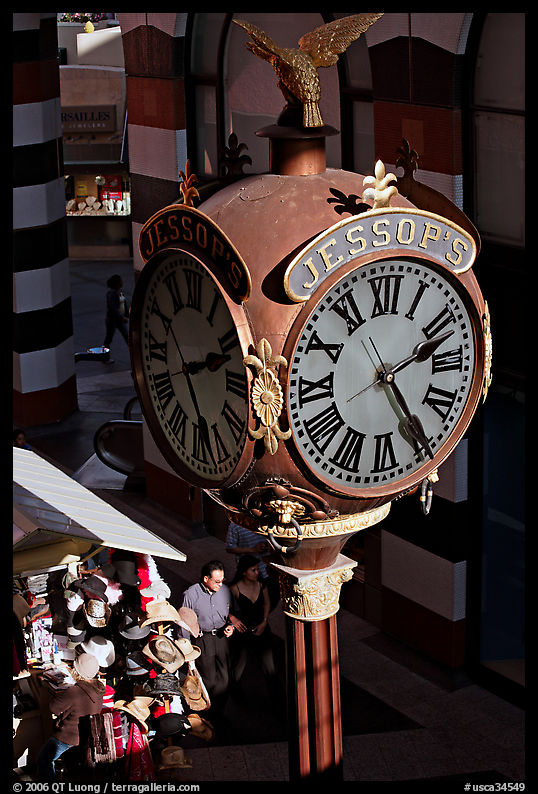 Jessops clock, called the finest street clock in the US. San Diego, California, USA