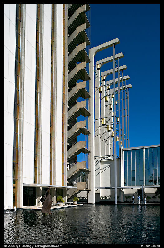Tower and reflecting pool in the Crystal Cathedral complex. Garden Grove, Orange County, California, USA