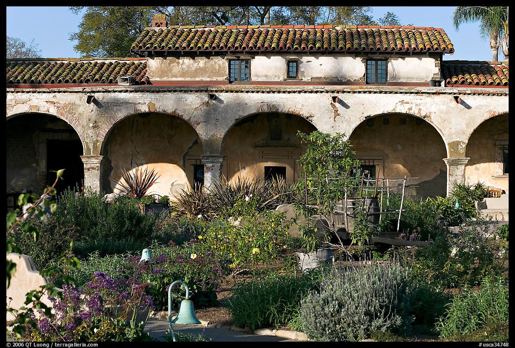 Garden and south wing arches. San Juan Capistrano, Orange County, California, USA