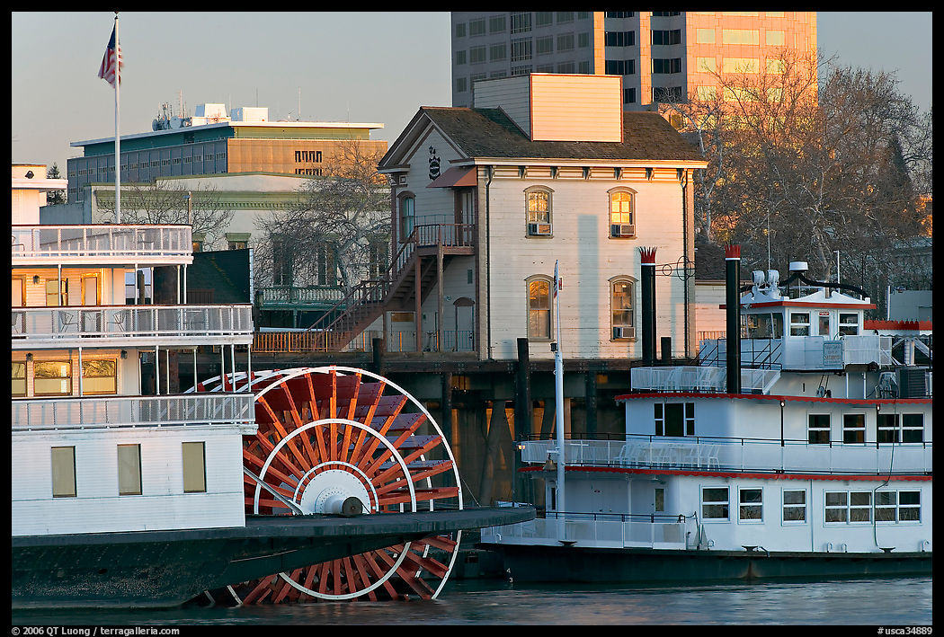 Riverboats Delta King and Spirit of Sacramento, modern and old buildings. Sacramento, California, USA