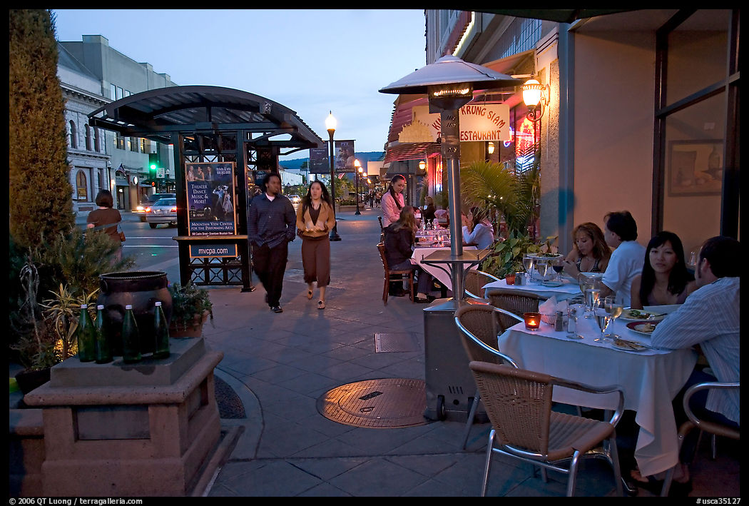 Outdoor dining, Castro Street, Mountain View. SF Bay area, California, USA