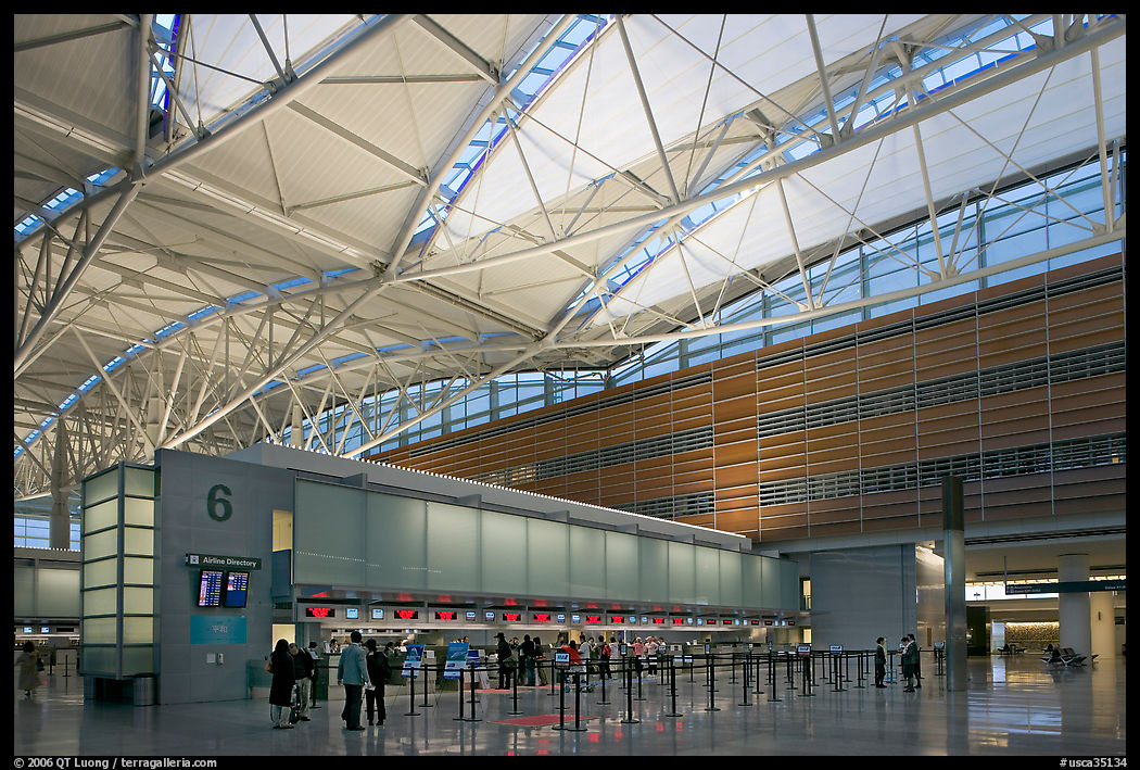 Check-in, San Francisco International Airport. SF Bay area, California, USA