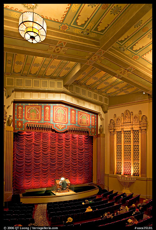 Organist playing during intermission in Stanford Theatre. Palo Alto, SF Bay area, California, USA