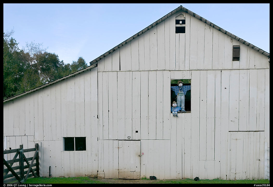 Barn with figures in window and cats, Happy Hollow Farm, Rancho San Antonio Park, Los Altos. SF Bay area, California, USA