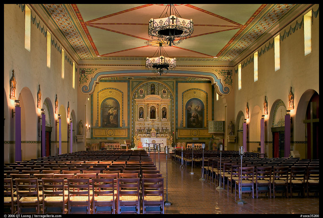 Chapel interior, Mission Santa Clara de Asis, Santa Clara University, Santa Clara. SF Bay area, California, USA