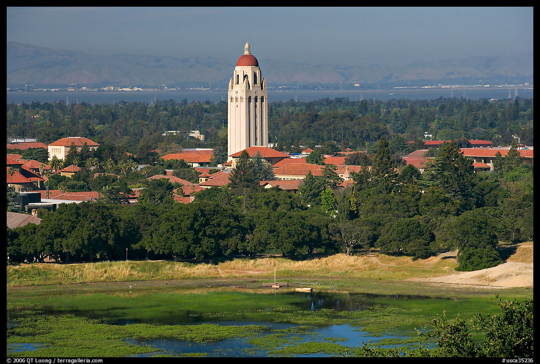 Campus, Hoover Tower, and Lake Lagunata. Stanford University, SF Bay area, California, USA