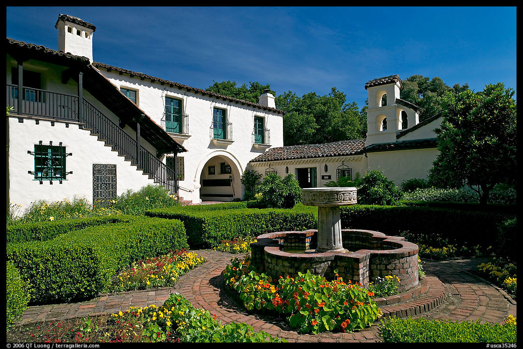 Garden and fountain, Allied Arts Guild. Menlo Park, SF Bay area, California, USA