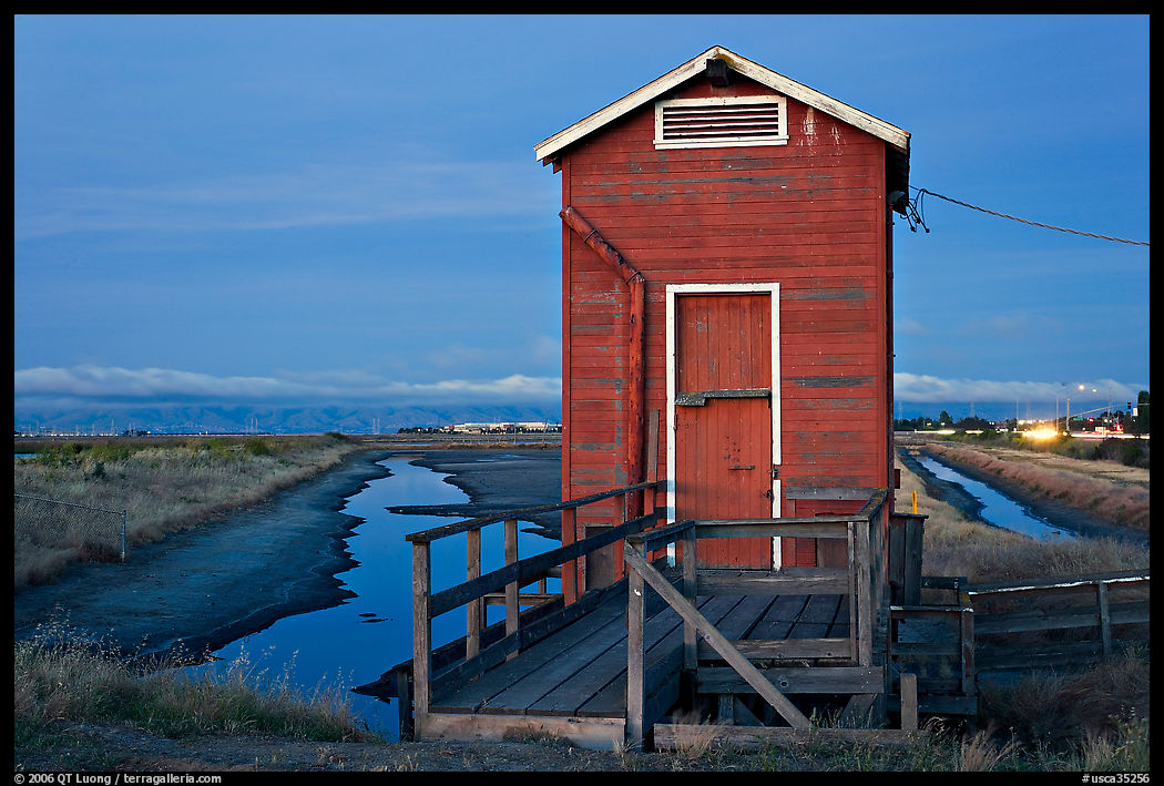 Utility shack at dusk, Bayfront Park. Menlo Park, SF Bay area, California, USA