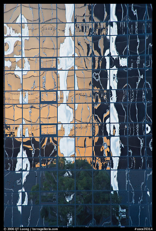 Reflexions in a high-rise glass building. Los Angeles, California, USA