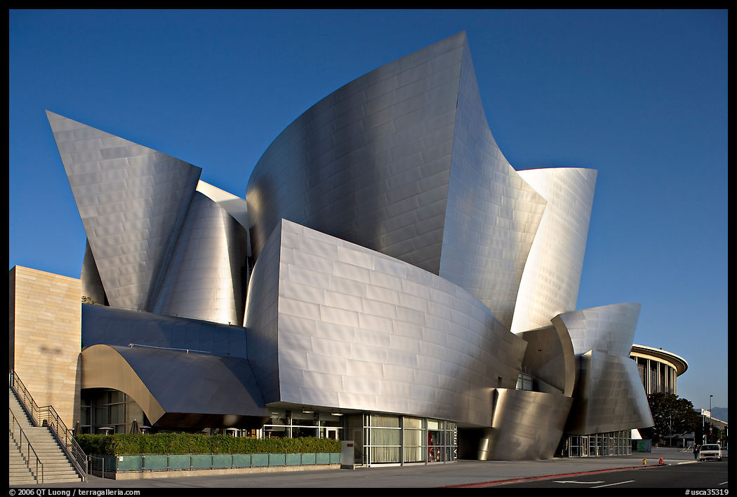 Walt Disney Concert Hall, early morning. Los Angeles, California, USA