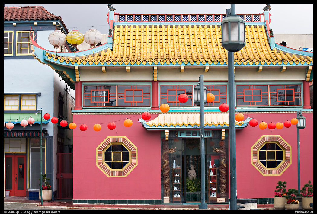 Building in Chinese style, Chinatown. Los Angeles, California, USA