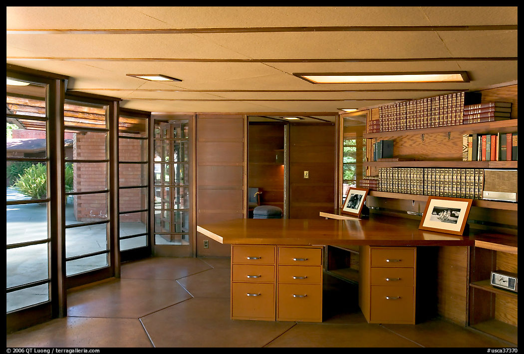 Library and study, Hanna House, a Frank Lloyd Wright masterpiece. Stanford University, SF Bay area, California, USA