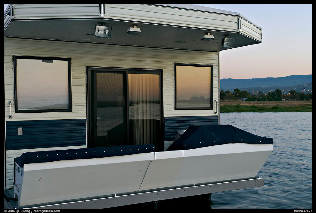 Houseboat. Redwood City, SF Bay area, California, USA