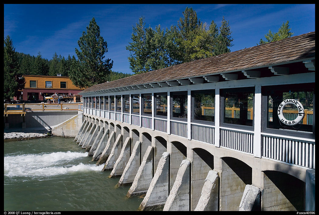 Lake Tahoe Dam at the outlet of Lake Tahoe, the source of the Truckee River, California. USA