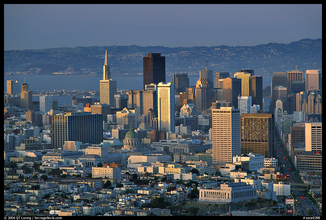 Skyline from Twin Peaks, sunset. San Francisco, California, USA