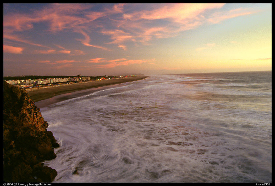 Ocean Beach at sunset, seen from the Cliff House. San Francisco, California, USA