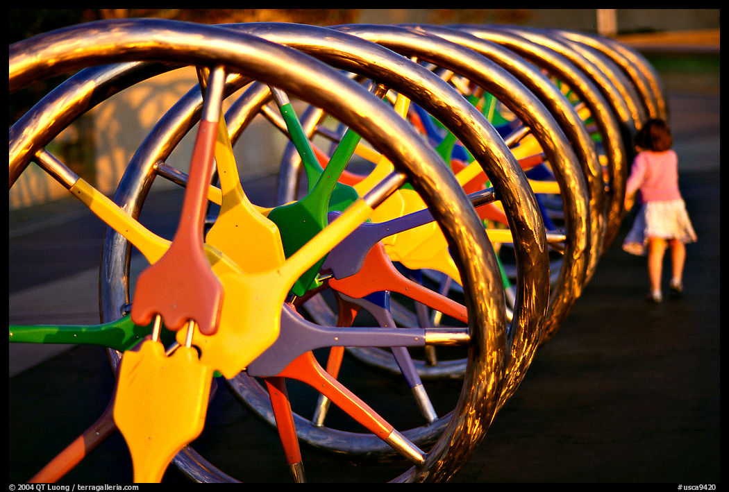Model of the DNA Double Helix, Lawrence Hall of Science, Berkeley. Berkeley, California, USA