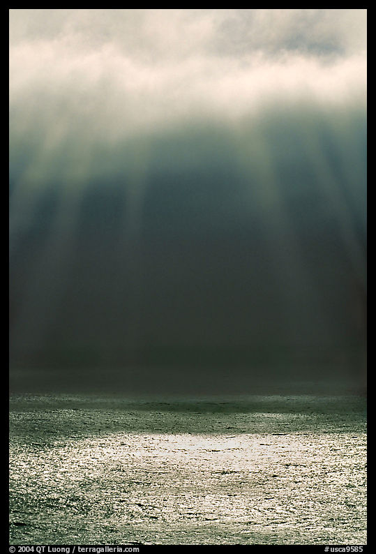 Light and fog over the Ocean. Big Sur, California, USA