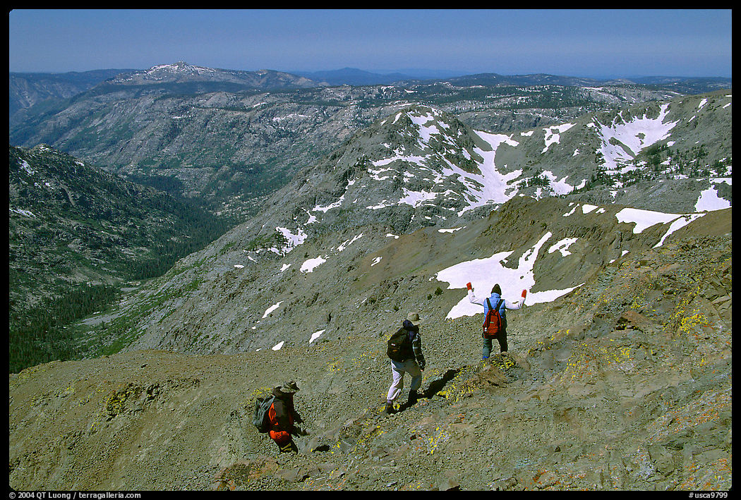 Hikers below Round Top Mountain. Mokelumne Wilderness, Eldorado National Forest, California, USA