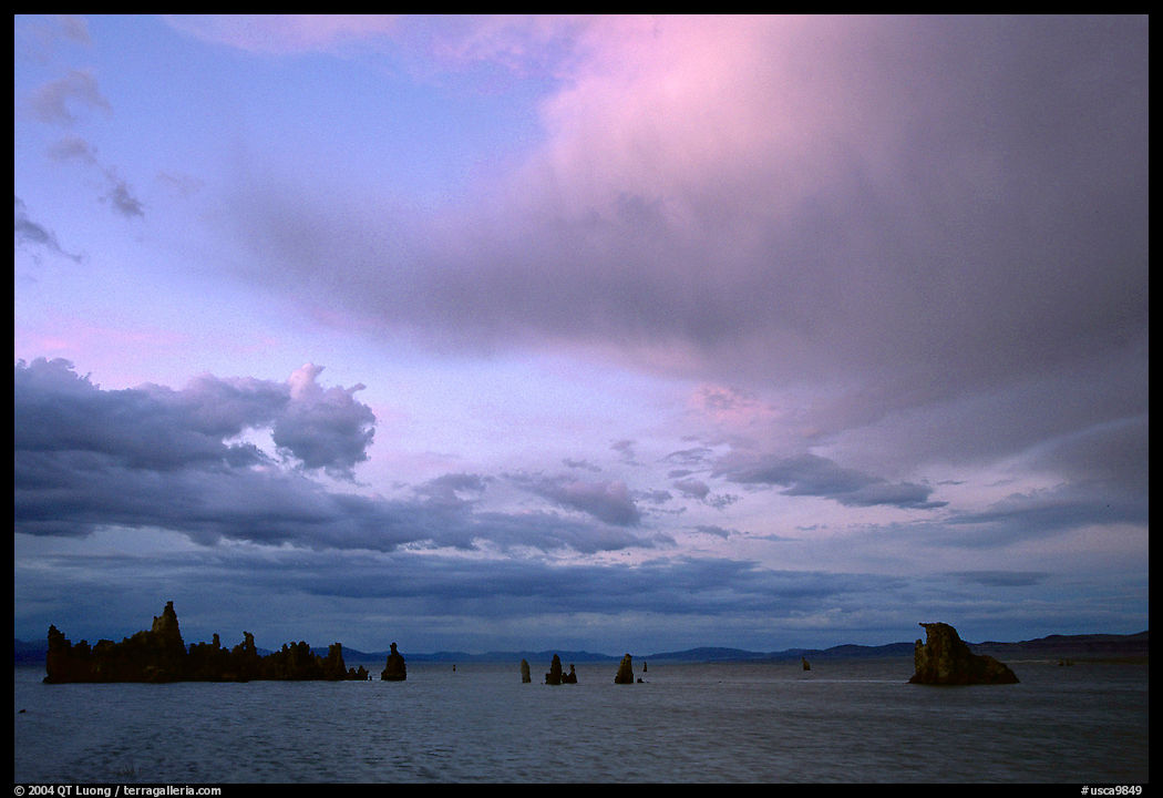 Lake and tufa at sunset. Mono Lake, California, USA