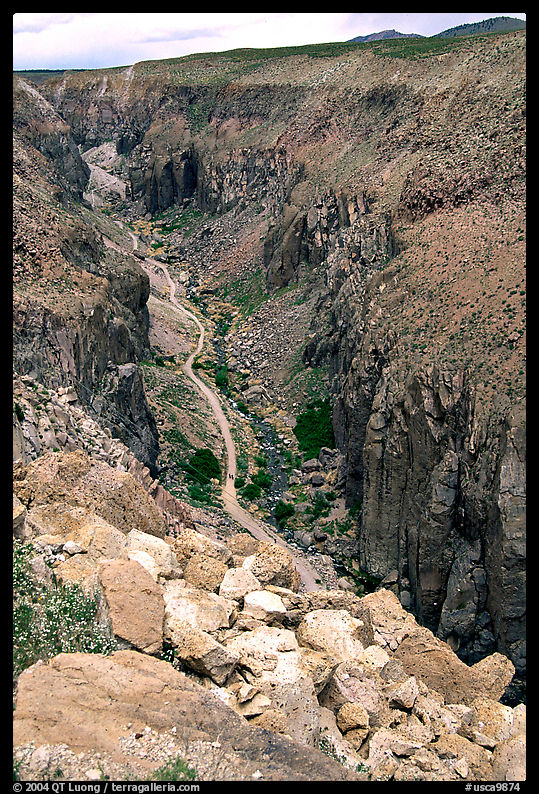 Owens River Gorge. California, USA