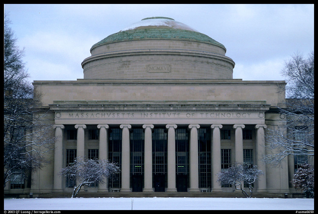 Main entrance of the Massachussetts Institute of Technology. Boston, Massachussetts, USA