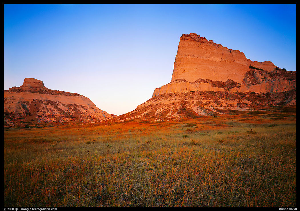 Scotts Bluff, Mitchell Pass, and South Bluff with the warm light of sunrise. Scotts Bluff National Monument. Nebraska, USA