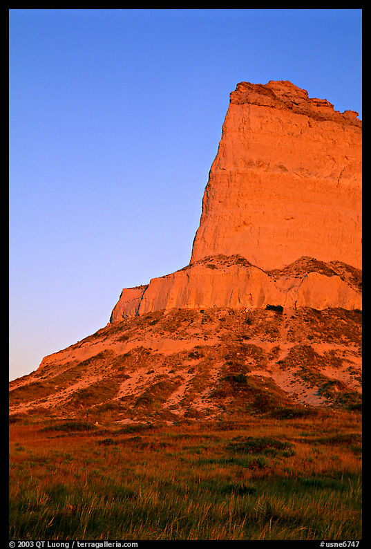 Scotts Bluff at sunrise. Scotts Bluff National Monument. Nebraska, USA
